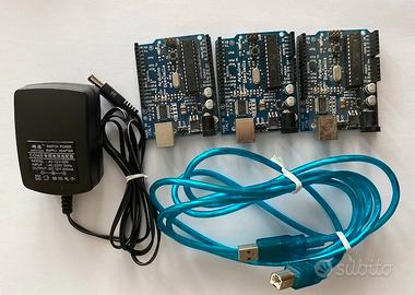 Arduino Starter Kit con 3 schede (2010) + omaggio