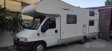 Camper 7 posti McLouis mansardato