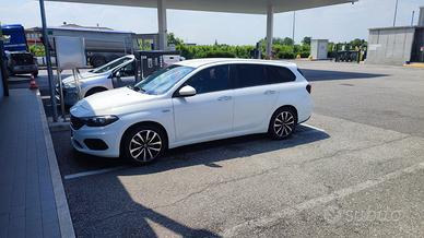 Fiat tipo 1.4 t jet gpl