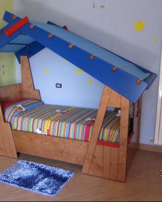 Letto a baldacchino