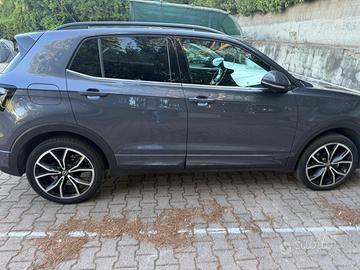 Volkswagen T-Cross r line Plus