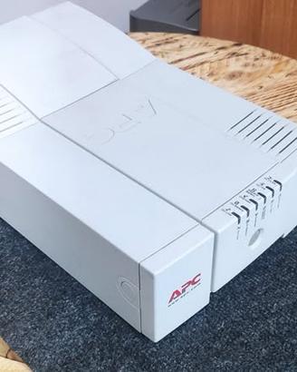 UPS 300W - APC Back-UPS HS 500