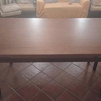 Tavolo in legno massello
