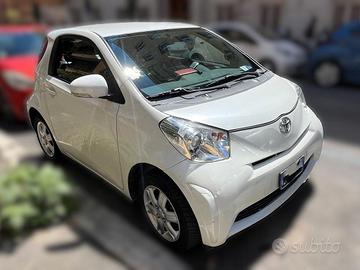 Toyota IQ 1.0 CVT Euro 5 Automatica Navigatore