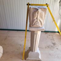 colonna di pietra del 1900 lavorata a mano 