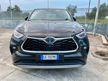 Toyota Highlander 2.5H AWD-i E-CVT Executive