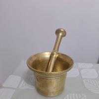 mortaio in ottone vintage