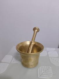 mortaio in ottone vintage