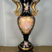 Vaso Vintage Decorativo in Ceramica con fiori.