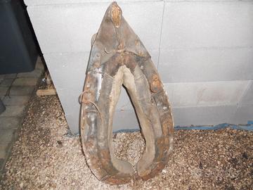 antico collare per cavalli