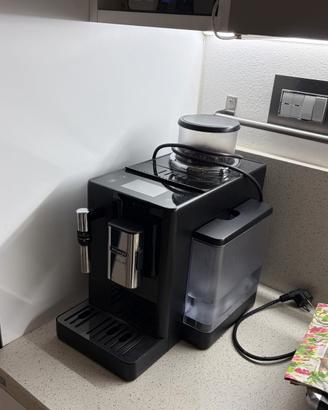 MACCHINA CAFFE' DE LONGHI -MACINA CAFFE'