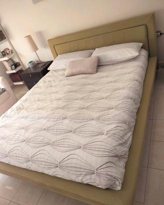 Letto Berloni matrimoniale con materasso Dorelan