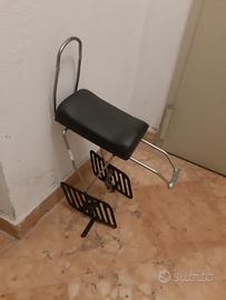 Seggiolino aggiuntivo per bambini da bici.
