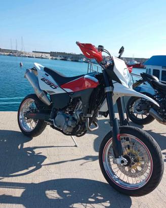 Husqvarna 630 SMR