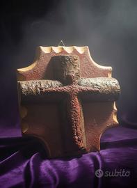 Rarissimo Crocifisso Artigianale in Legno Antico