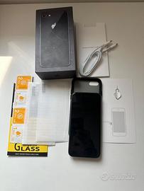 iPhone 8 64GB nero + Accessori nuovi