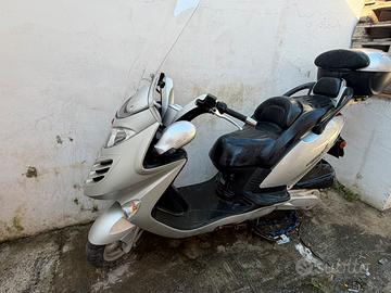 Kymco grand dink 250