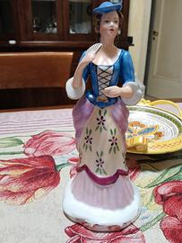 statuina in porcellana 