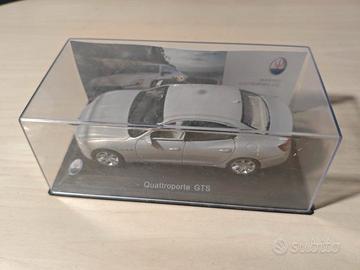 Modellino Maserati Quattroporte GTS 1/43 Grigio