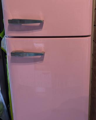 Frigorifero Smeg vintage  Rosa.