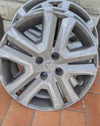 Set copri cerchioni Dacia Sandero 