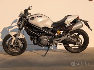 Ducati Monster 696+ 2008 – 12.000 km