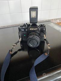 Macchina fotografica zenit nuova