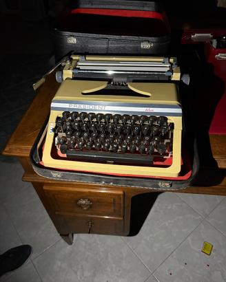 Macchina da scrivere