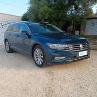Volkswagen Passat Variant 1.6 TDI 120cv DSG Busine