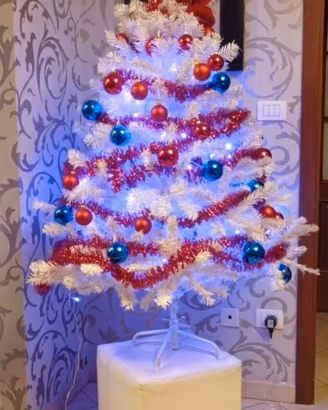 Albero di Natale Completo di Palle e Luci - H. 150
