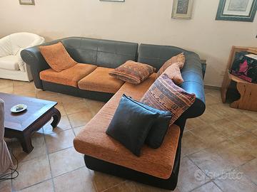 divano con penisola tuo se lo vieni a prendere 