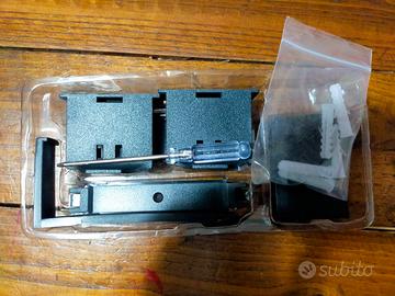 KIT DI FISSAGGIO A PARETE PER ACCESSORI PS5