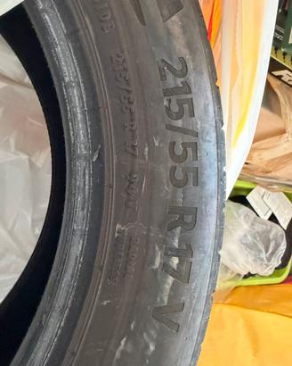 Pneumatici Continental 215 55 R17 94V