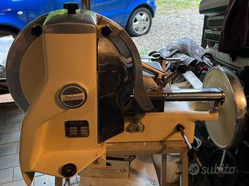 Affettatrice professionale Italiana Macchi