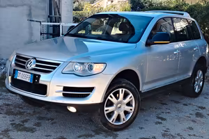 Touareg 2.5 R5 TDI 174CV Tiptronic AUTOMATICO- 4x4