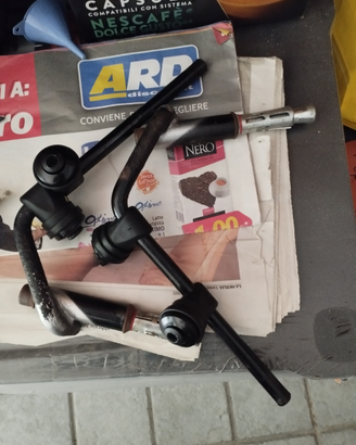 Staffe Beverly 200/carene,carburatore/accessori
