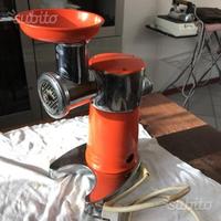 Tritacarne Quick Mill funzionante