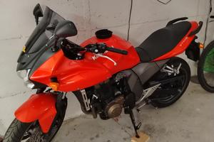 Kawasaki 750 S del 2006