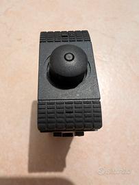 Dimmer a manopola con deviatore Bticino L4402