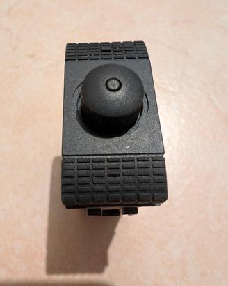 Dimmer a manopola con deviatore Bticino L4402