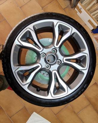 GOMME CON CERCHI DIAMANTI