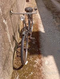 antica bicicletta donna