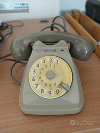 Telefono fisso a disco vintage