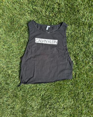 Calvin Klein crop top nero senza maniche taglia M