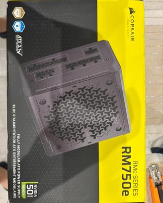 Alimentatore  Corsair Rm750e