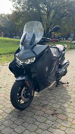 Scopri Il Tuo Nuovo Scooter C400 GT