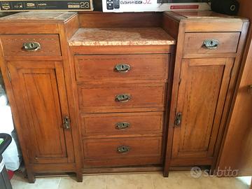 Madia classica con specchiera