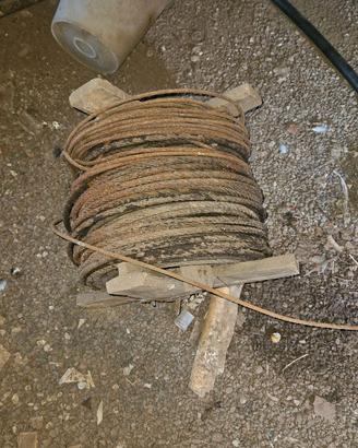 Cavo metallico intrecciato su bobina, per  vigne 