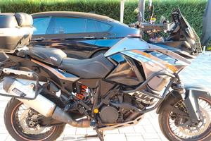 KTM 1190 ADVENTURE - Cruise Control + Full Option.