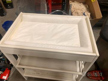 Mobile cambio pannolini